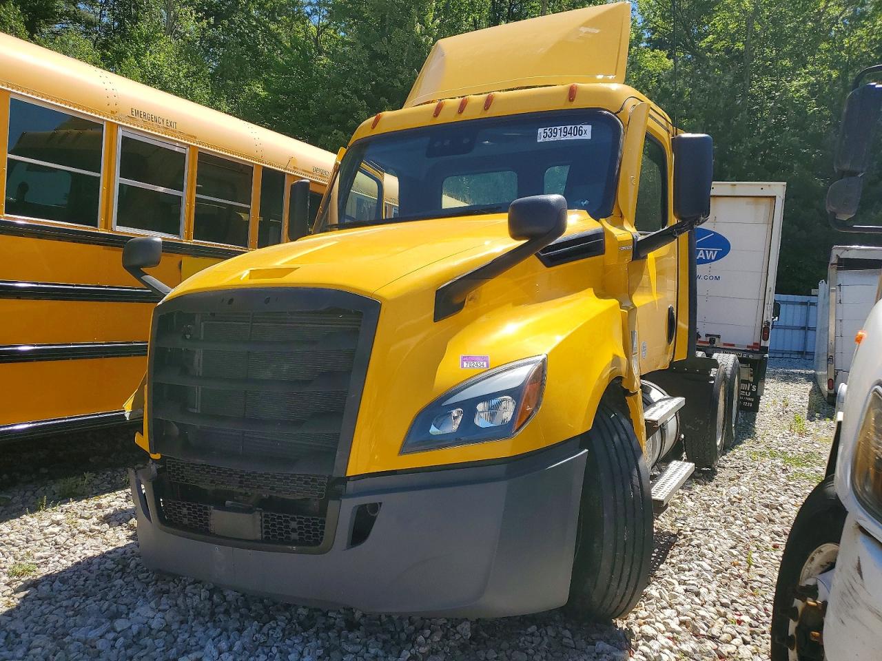 2022 FREIGHTLINER All other VIN 3AKJHLDV9NSMV8837 photo 2