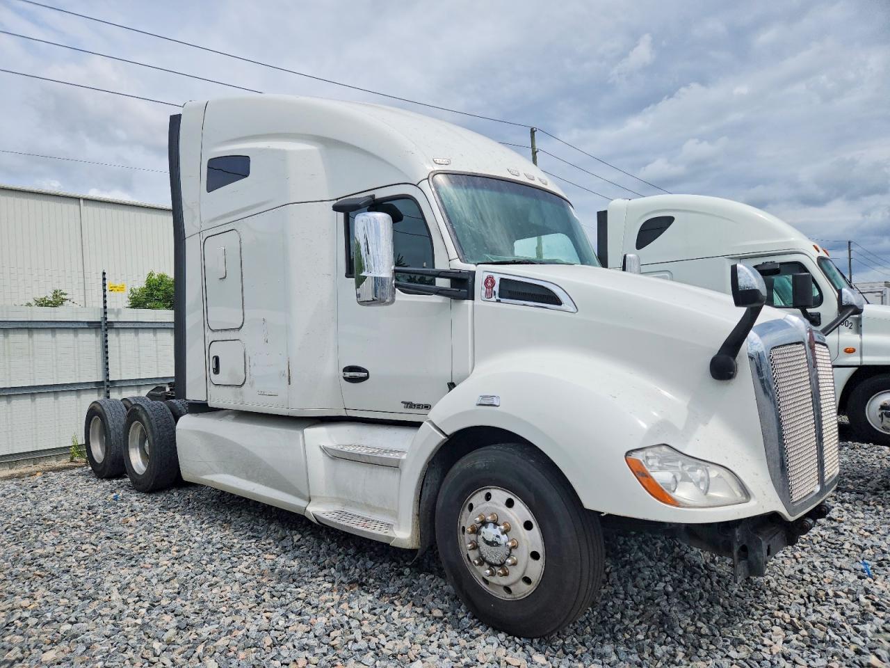 2019 KENWORTH All other VIN 1XKYDP9XXKJ241632 photo 1