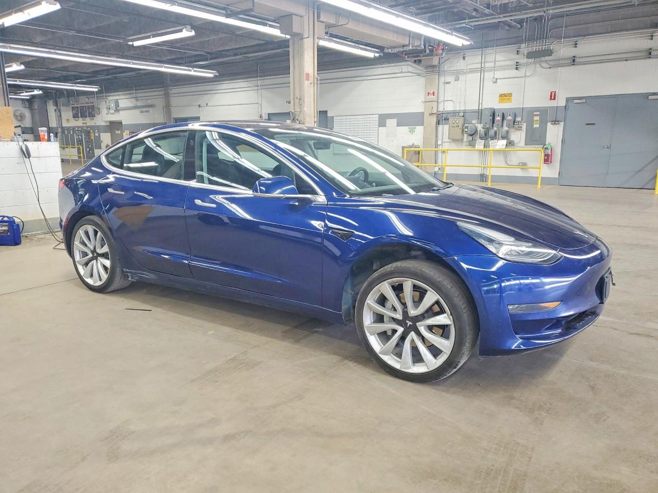 2018 Tesla Model 3 VIN 5YJ3E1EA0JF008155 photo 4