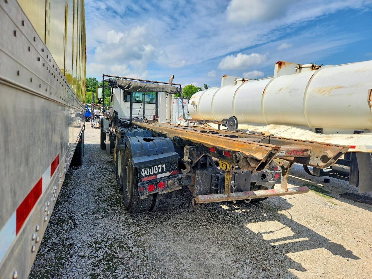 2007 MACK All other VIN 1M2AG11C57M063902 photo 3