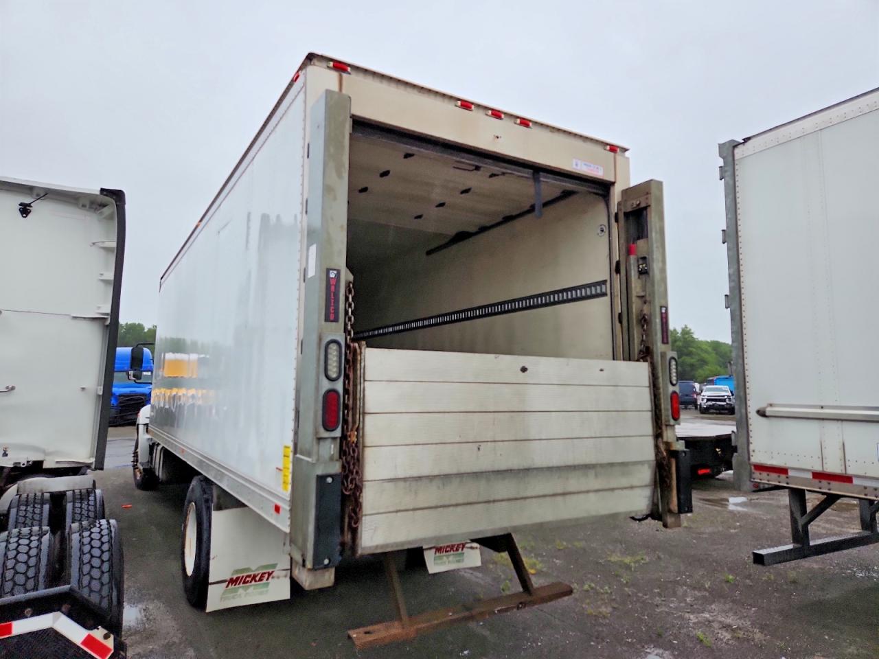 2017 HINO All other VIN 5PVNE8JT0H4S57355 photo 3