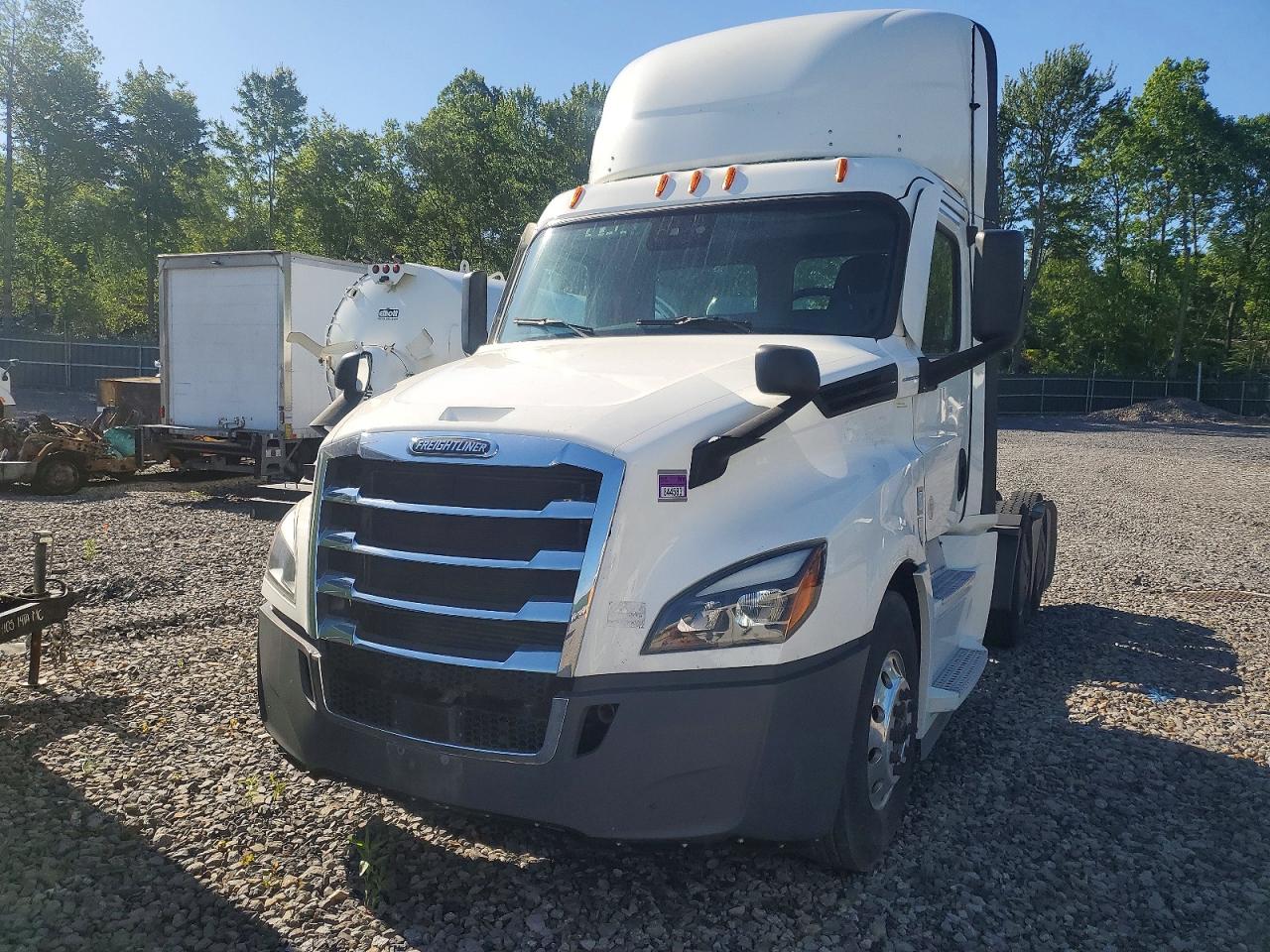 2022 FREIGHTLINER All other VIN 3AKJHLDV5NSNM2279 photo 2