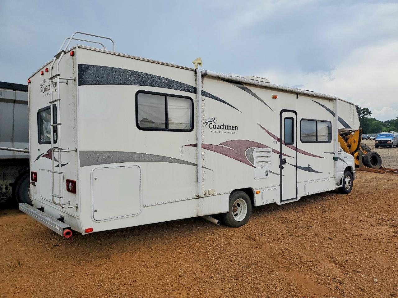 2010 COACHMAN Econoline VIN 1FDXE4FS0ADA48314 photo 4