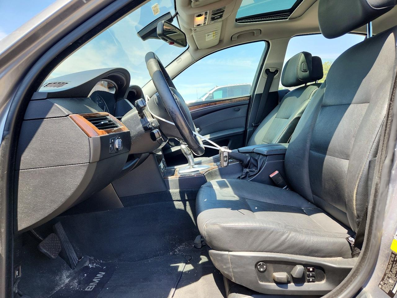2010 BMW 5 series VIN WBANU5C59AC126126 photo 7