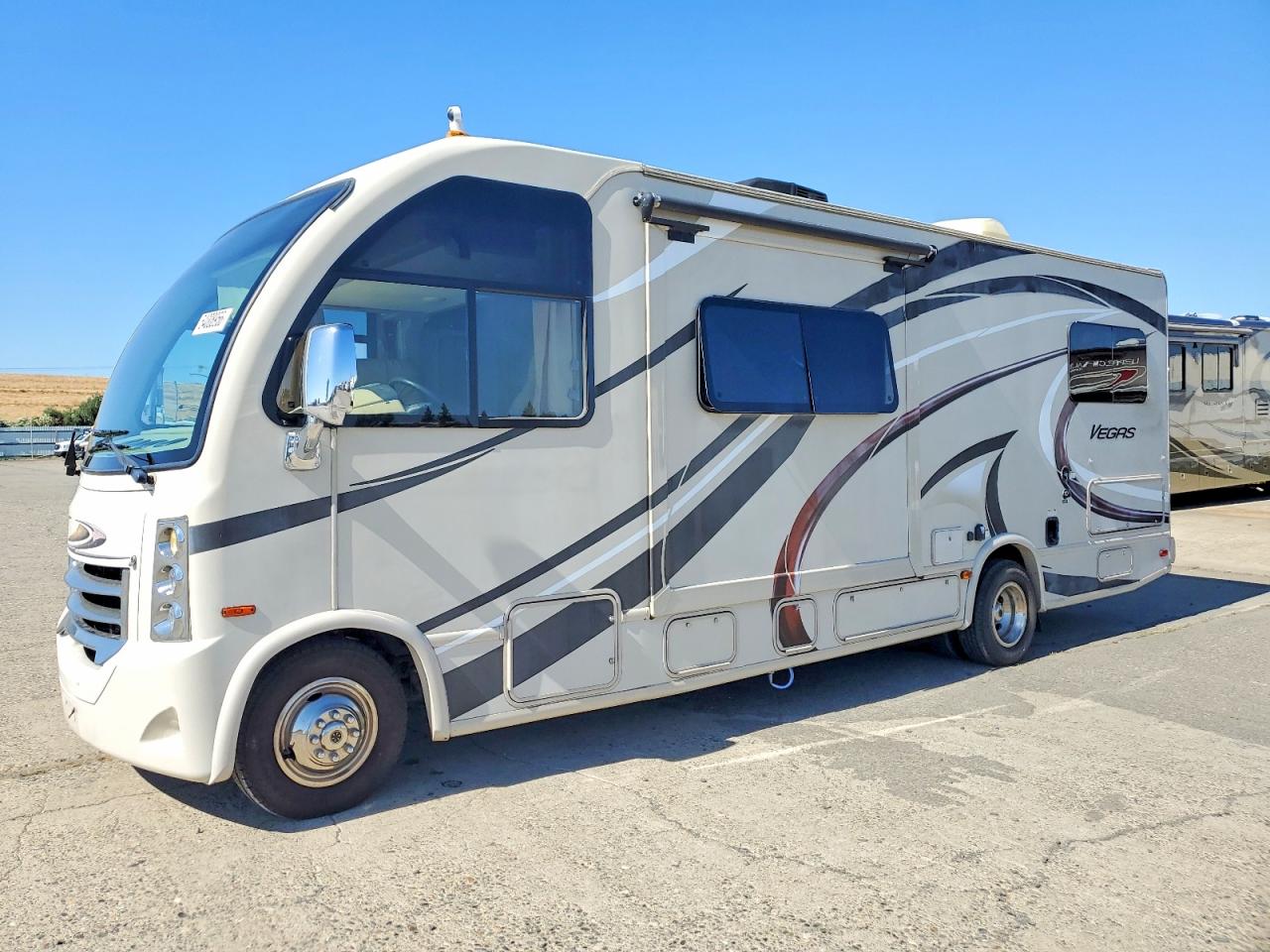 2016 Ford Econoline VIN 1FC4E4KS6GDC32887 photo 2