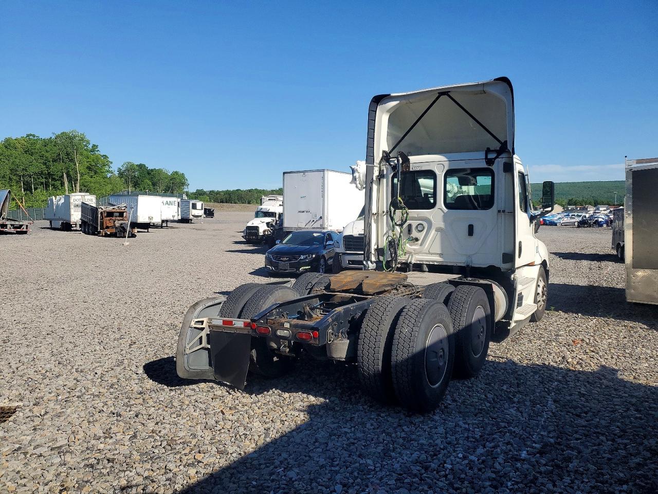 2022 FREIGHTLINER All other VIN 3AKJHLDV5NSNM2279 photo 4