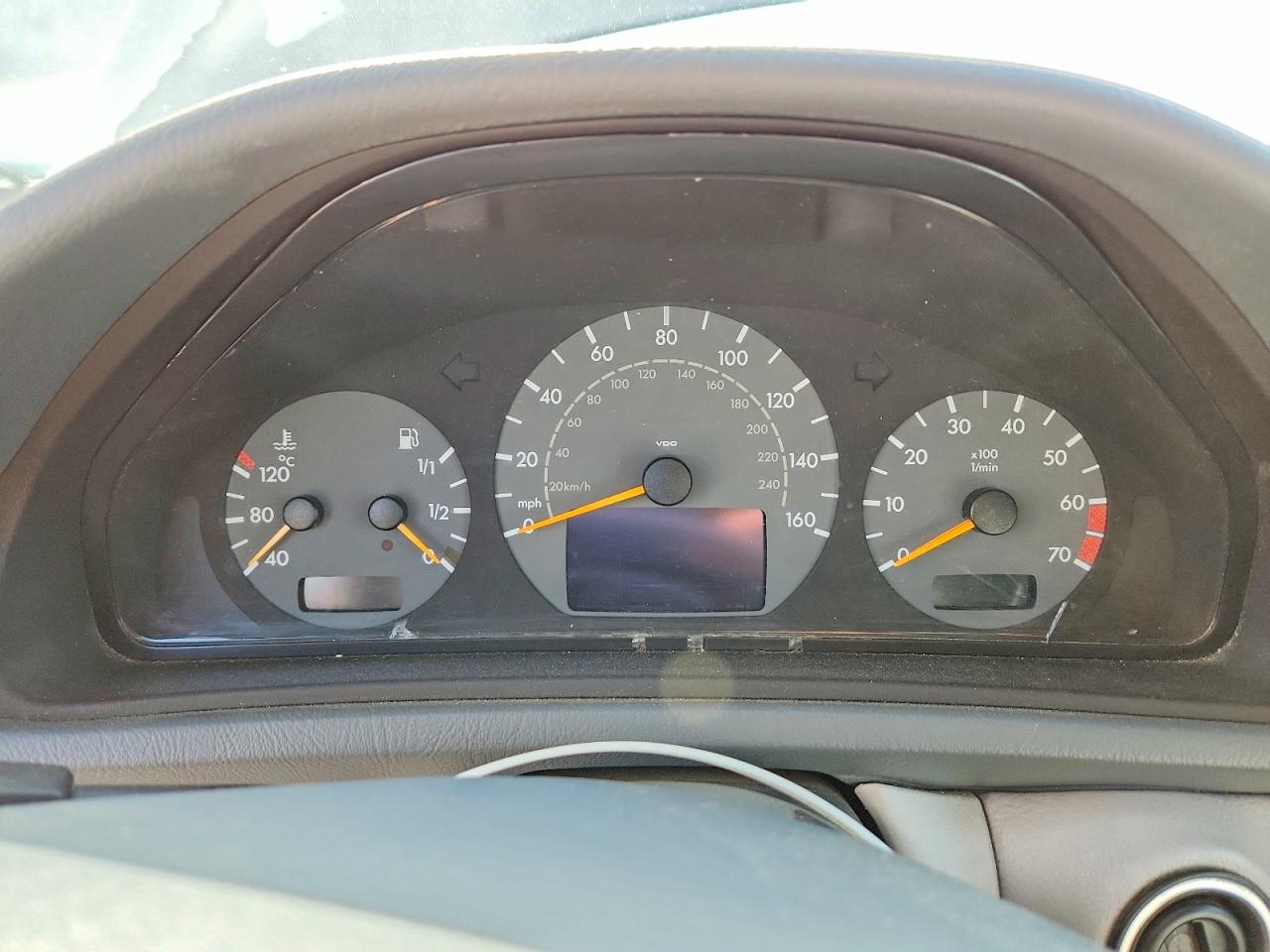 2003 Mercedes-Benz Clk-class VIN WDBLK70G43T137439 photo 9
