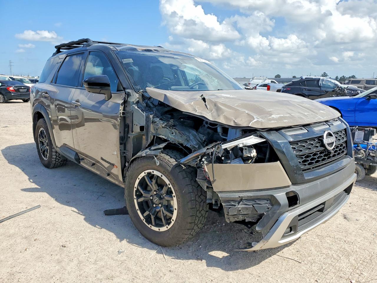 2025 NISSAN Pathfinder VIN 5N1DR3BD0SC211365 photo 4