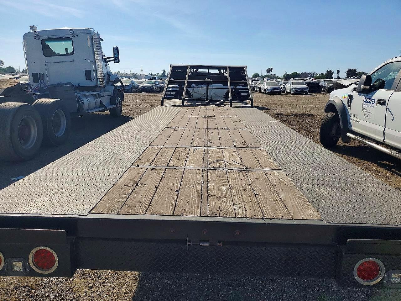 2009 EQUIPMENT Trailer VIN 4YDF2932192501807 photo 5