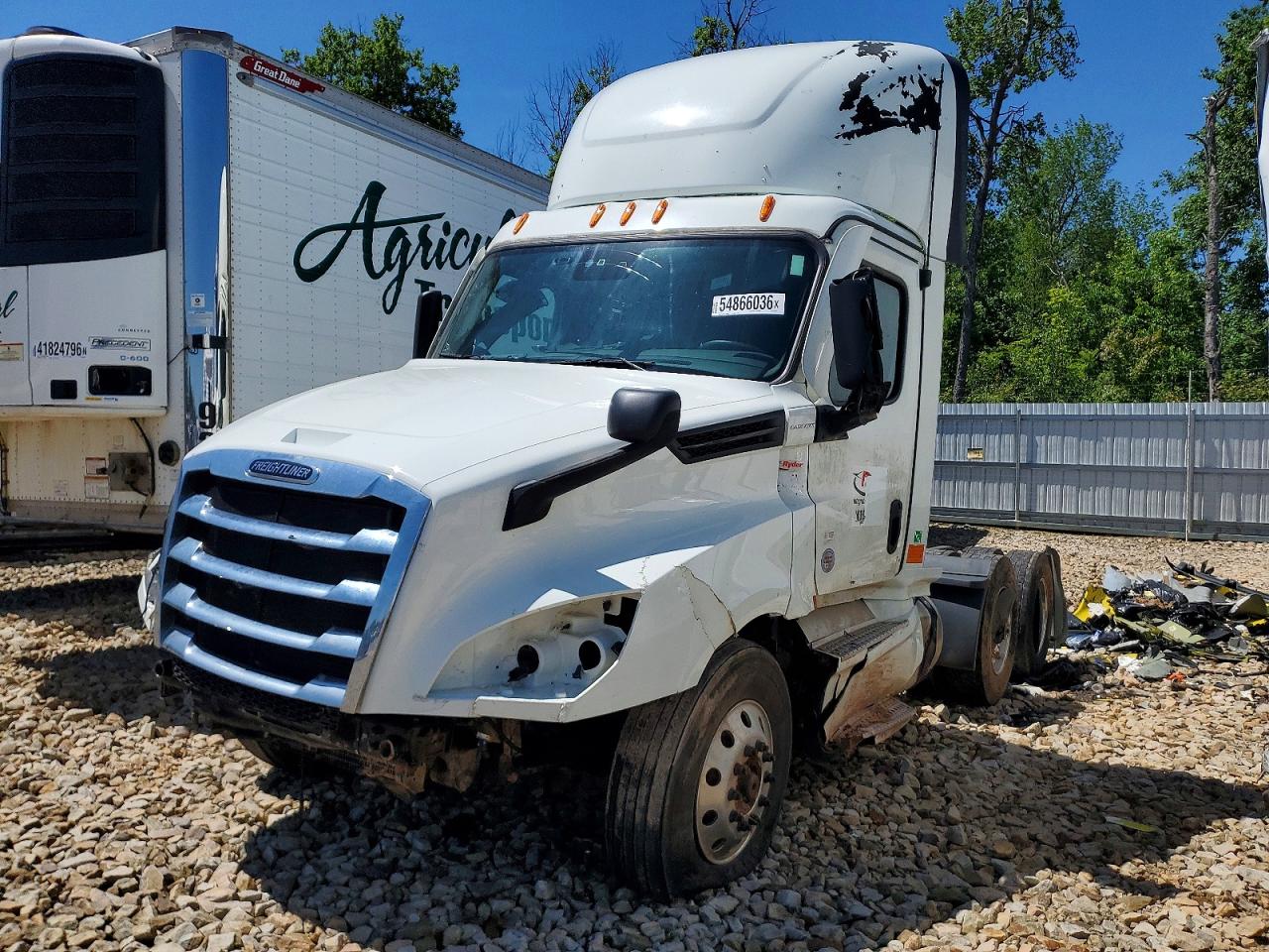 2024 FREIGHTLINER All other VIN 3AKJHLDR7RSUS1813 photo 2