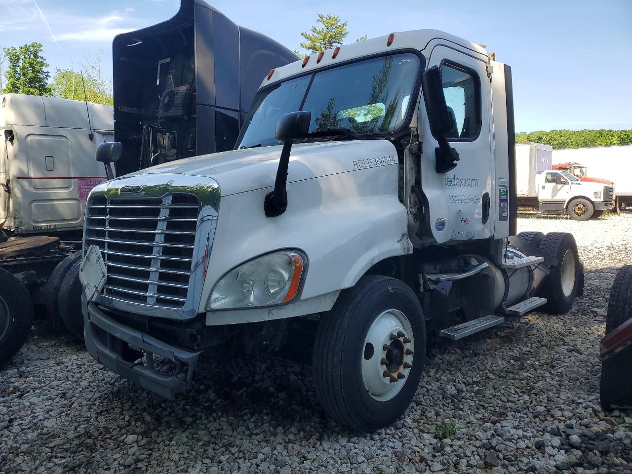 2014 FREIGHTLINER All other VIN 1FUBGDDV2ELFN7172 photo 2