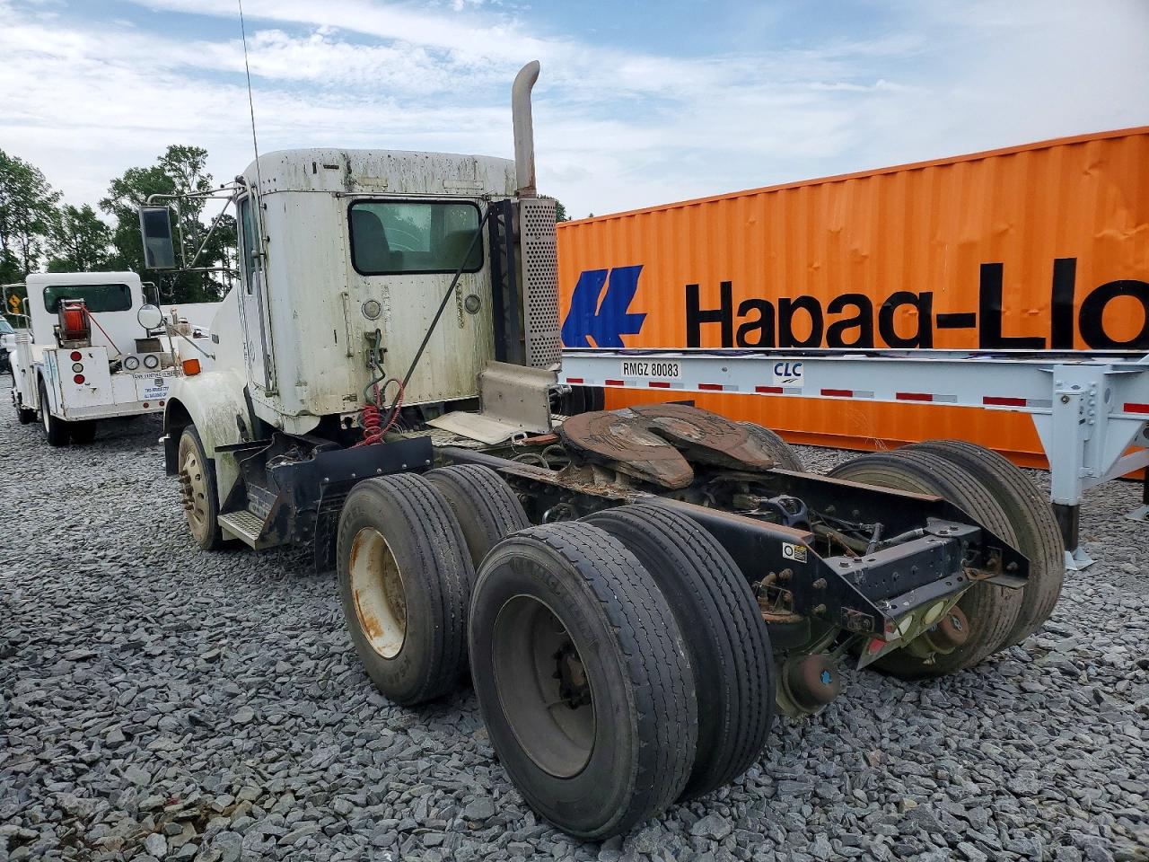 2007 KENWORTH All other VIN 3WKDDU9X57F165844 photo 3