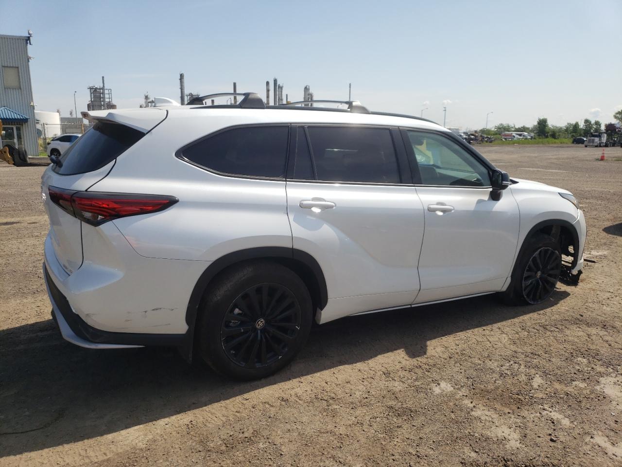 2023 TOYOTA Highlander VIN 5TDKDRBH0PS508206 photo 3