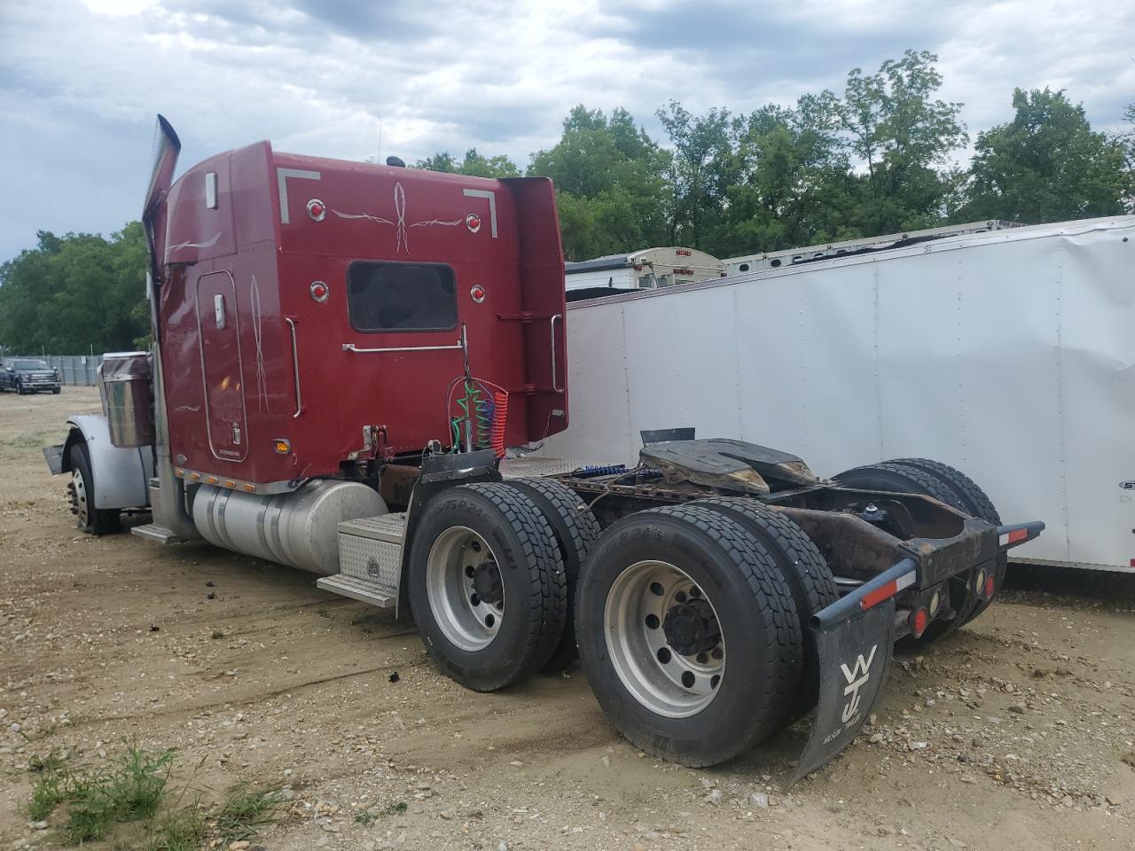 2000 PETERBILT All models VIN 1XP5DB9X0YN532710 photo 3