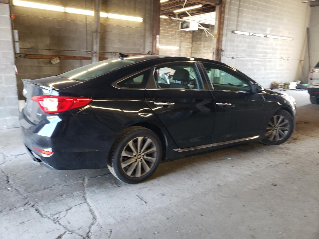 2016 HYUNDAI Sonata VIN 5NPE34AF0GH430745 photo 3