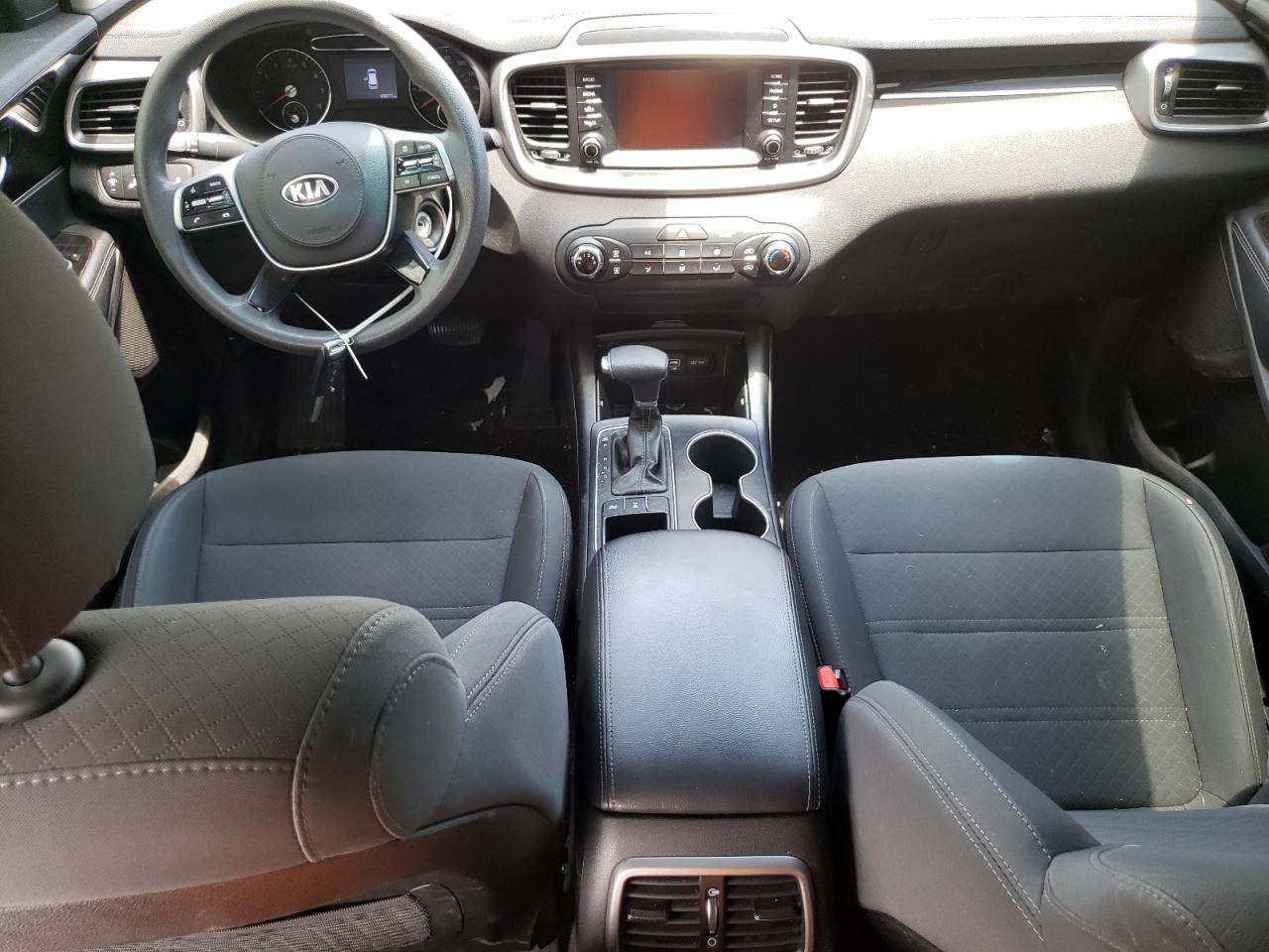 2019 KIA Sorento VIN 5XYPGDA31KG537158 photo 8