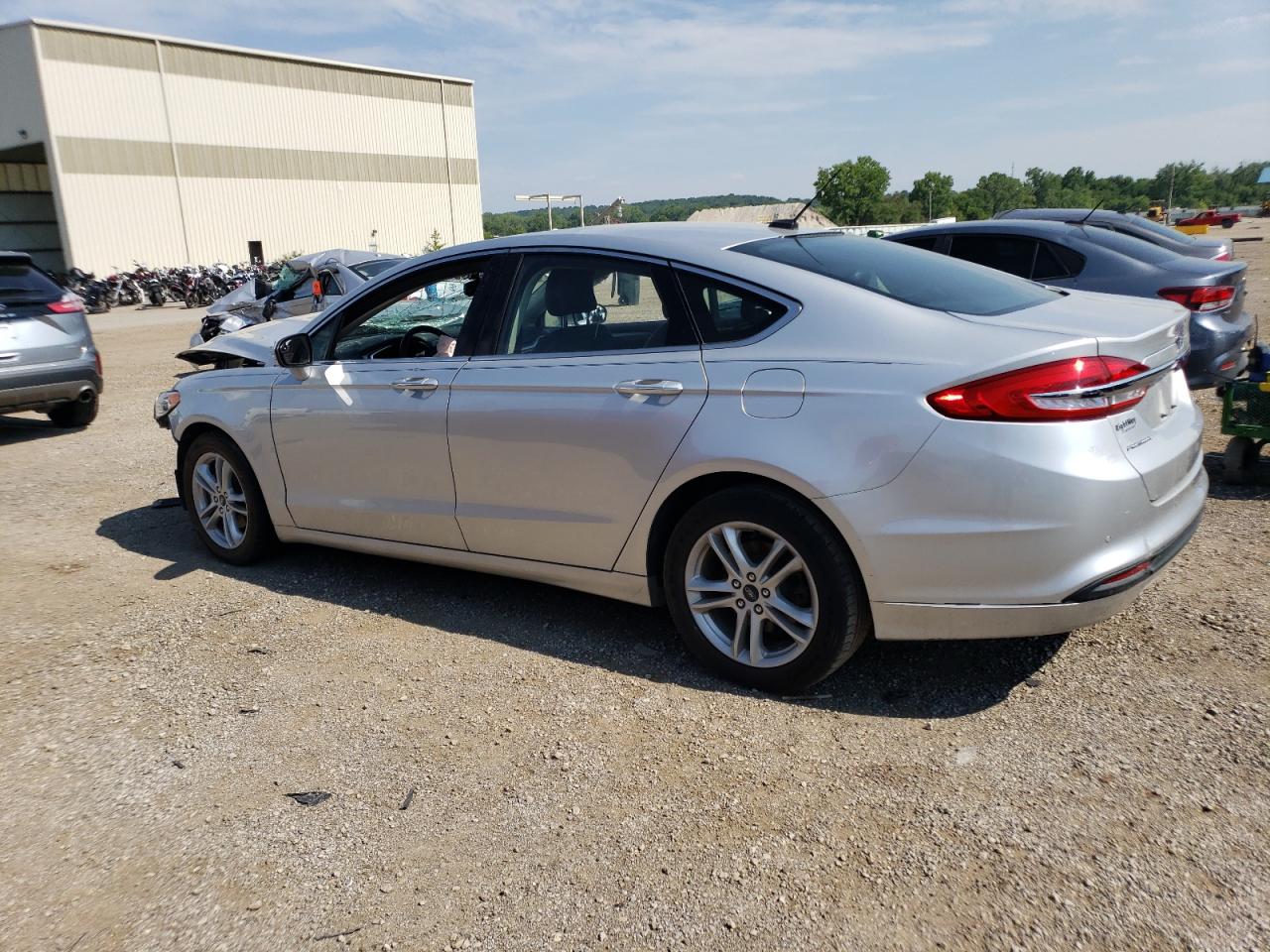 2018 FORD Fusion se VIN 3FA6P0HDXJR260300 photo 2