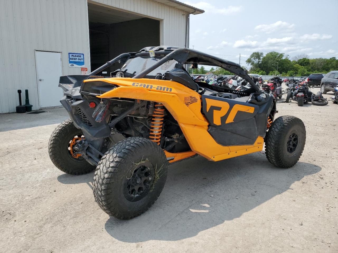 2020 CAN Maverick VIN 3JBUPAY46LK000244 photo 4