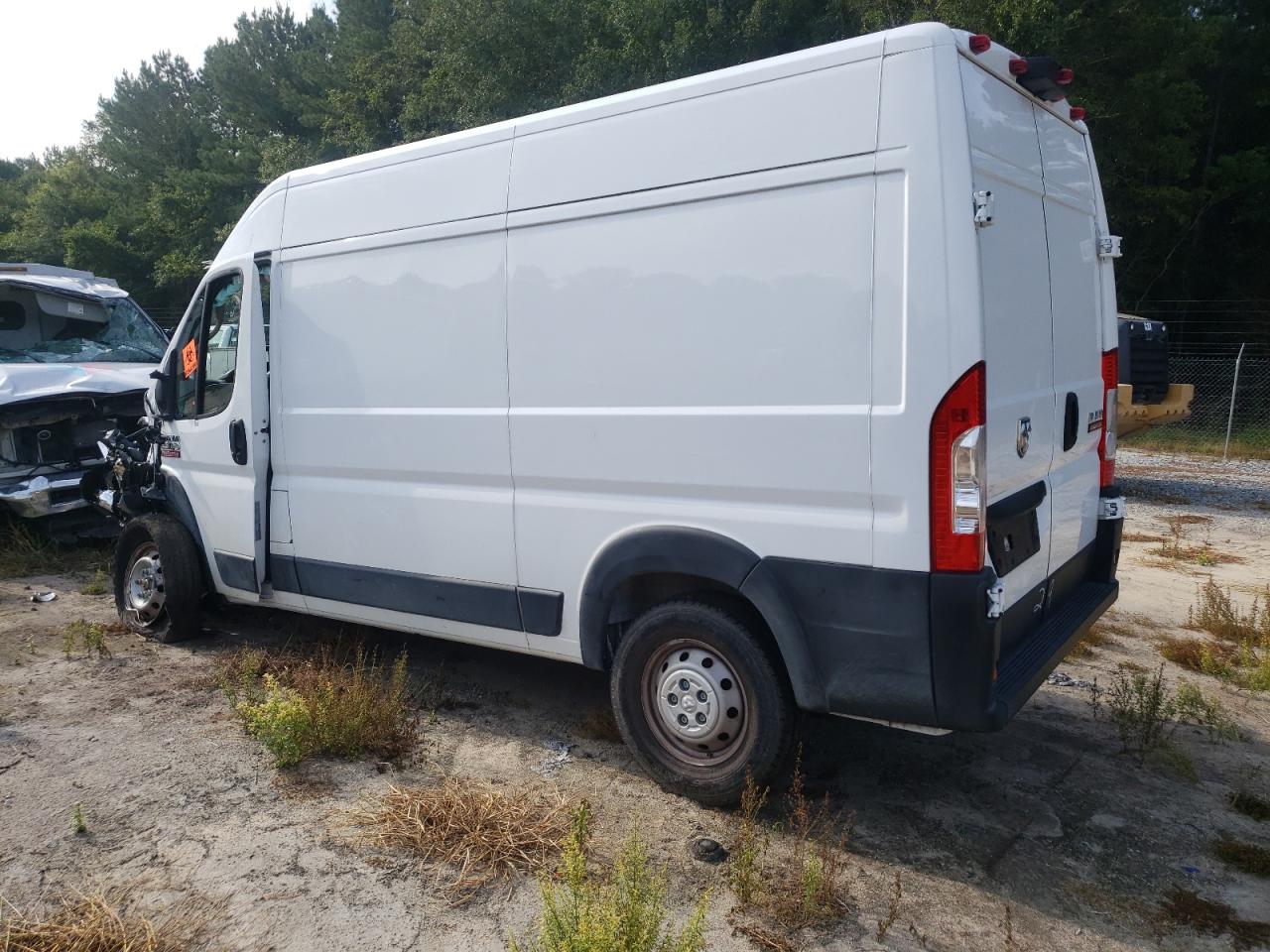 2020 RAM Promaster 2500 VIN 3C6TRVCG9LE139622 photo 2