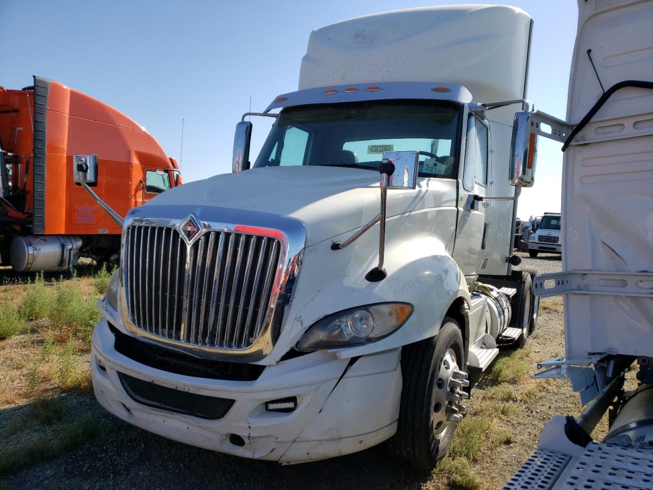2014 INTERNATIONAL Prostar VIN 1HSDJAPR5EH781901 photo 2
