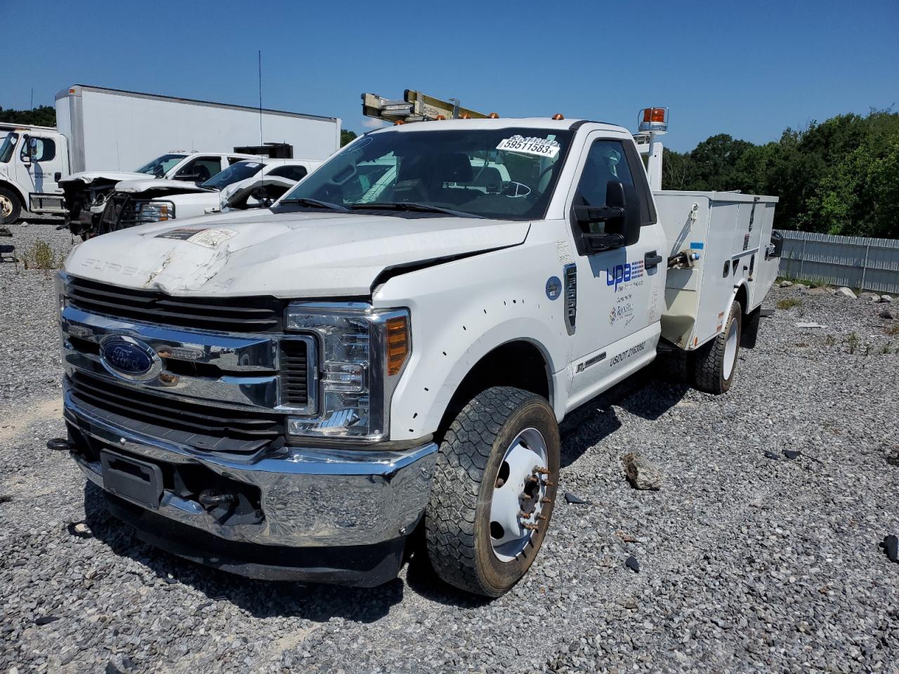 2019 FORD F550 VIN 1FDUF5HT3KEF71480 photo 2