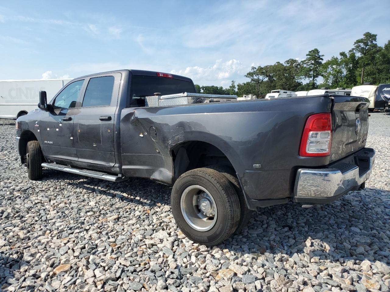 2021 RAM 3500 VIN 3C63RRGL8MG567251 photo 2