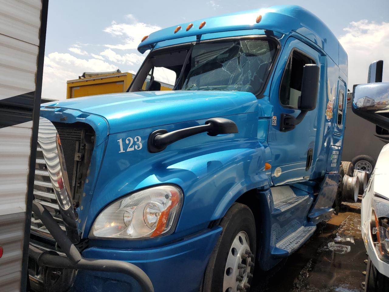 2014 FREIGHTLINER All other VIN 3AKJGLD57ESFS5652 photo 2