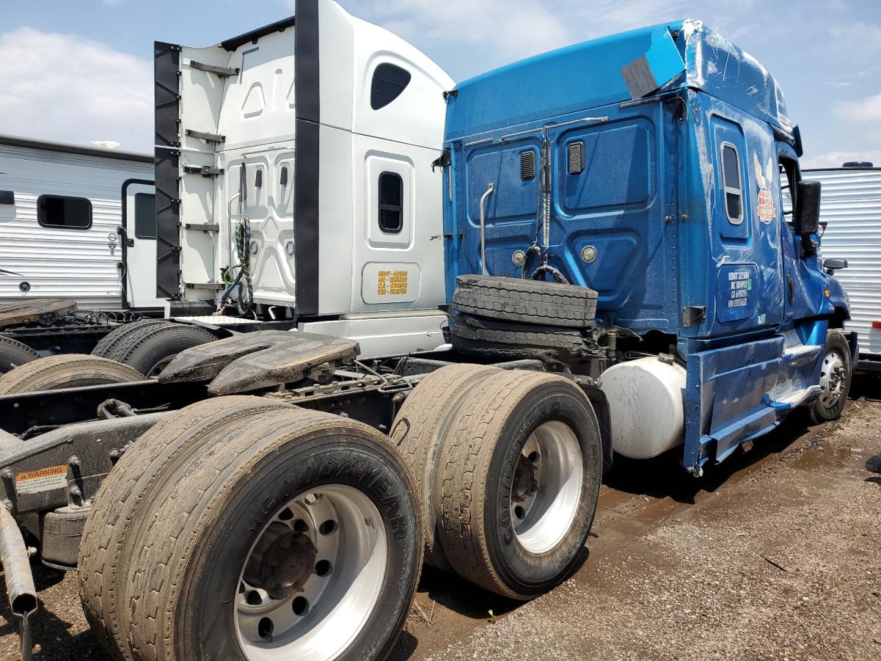 2014 FREIGHTLINER All other VIN 3AKJGLD57ESFS5652 photo 4