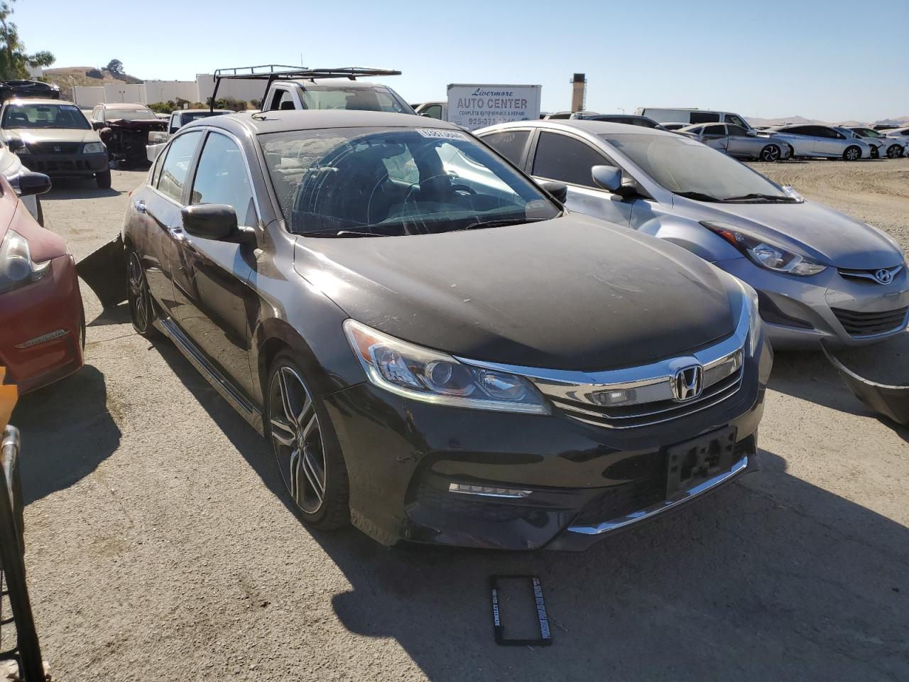 2016 Honda Accord spo VIN 1HGCR2F52GA037459 photo 4