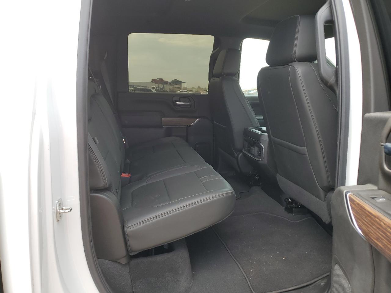 2022 Chevrolet All models VIN 1GC4YVEY5NF260209 photo 10