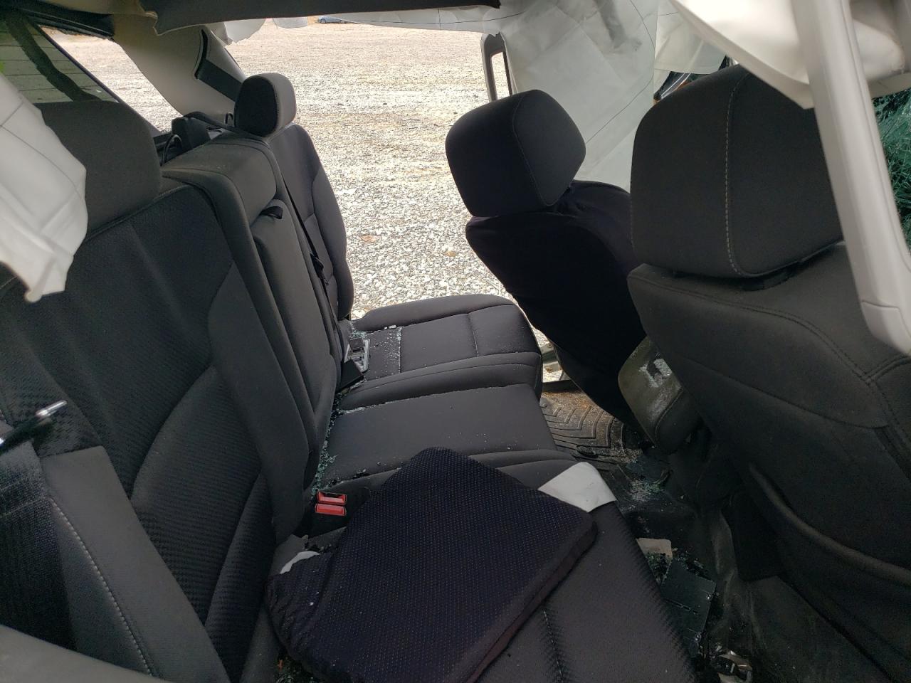 2018 Chevrolet All models VIN 3GCUKREC3JG512478 photo 10