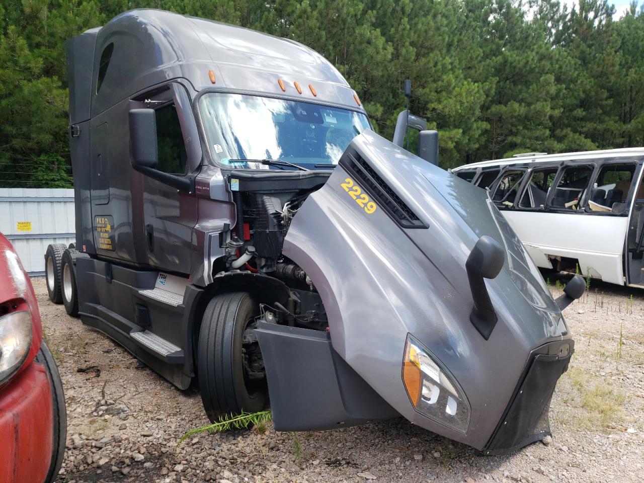 2021 FREIGHTLINER CASCADIA 126 VIN 3AKJHHDR9MSMF3373 photo 1
