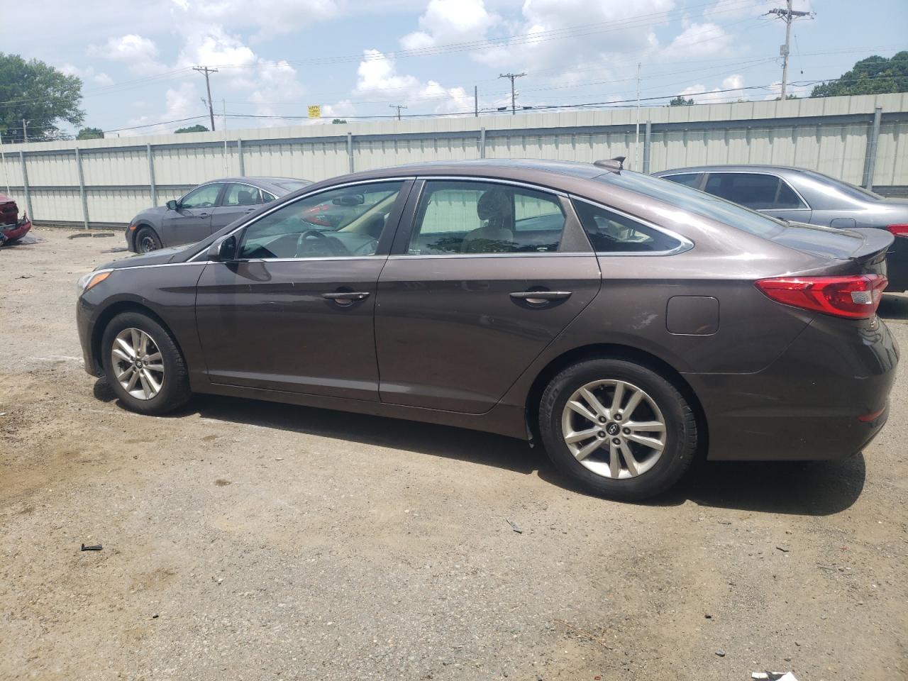 2016 HYUNDAI Sonata VIN 5NPE24AF9GH375957 photo 2