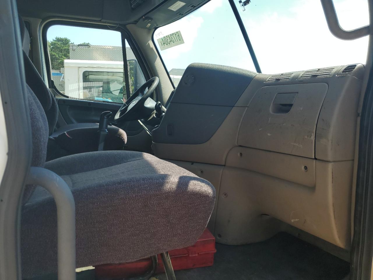 2017 FREIGHTLINER CASCADIA 113 VIN 3AKJGBDV2HSHR2633 photo 5