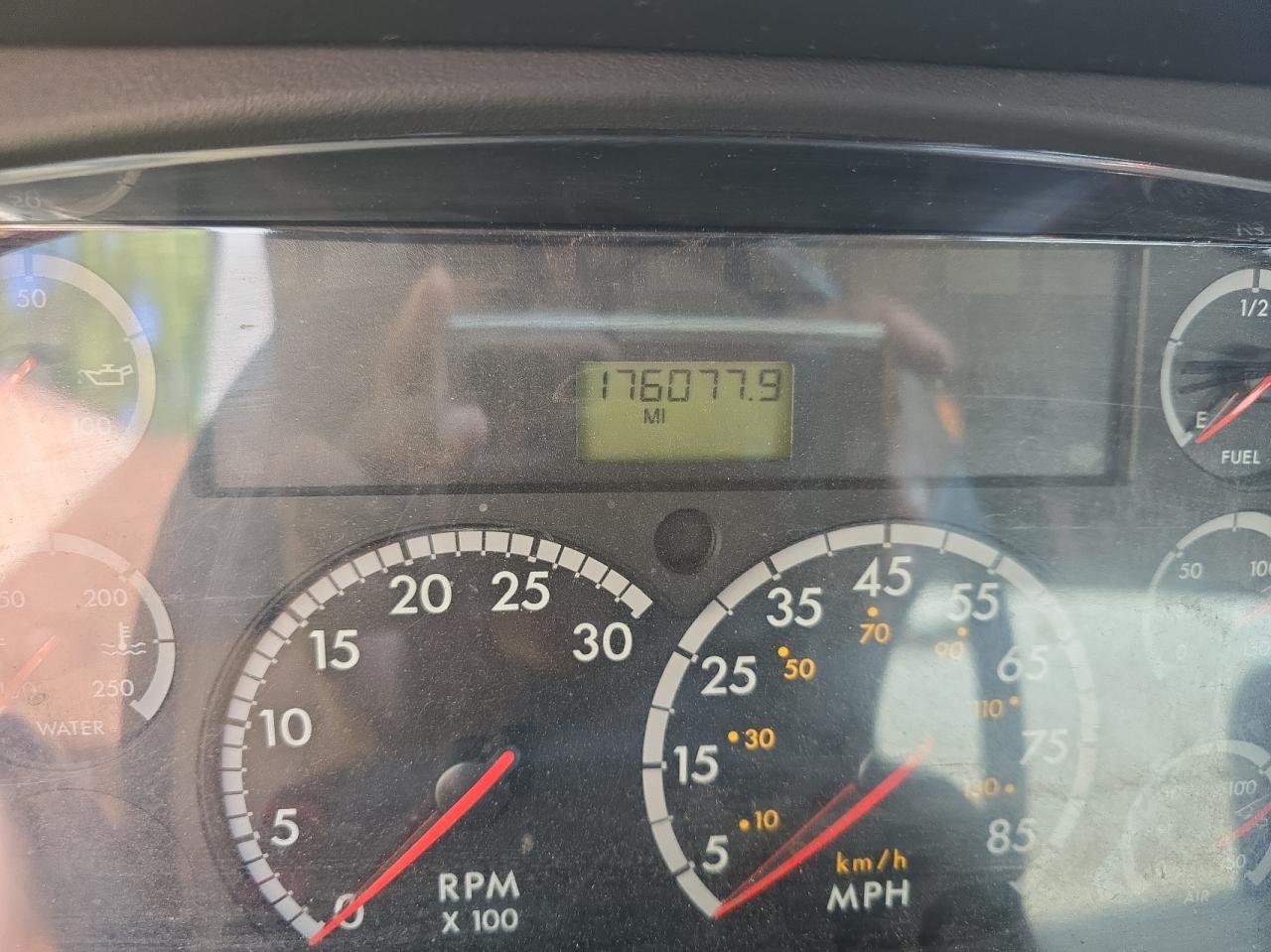 2012 FREIGHTLINER M2 112 MEDIUM DUTY VIN 1FUJC5DX5CHBF3230 photo 8