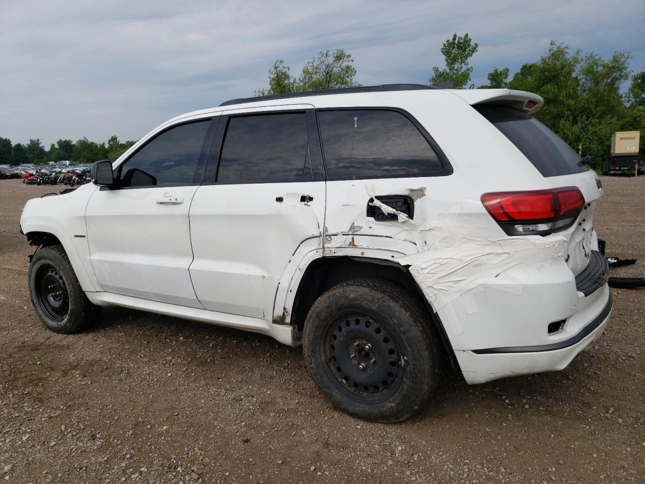 2020 JEEP Grand cherokee VIN 1C4RJFBT4LC326885 photo 2