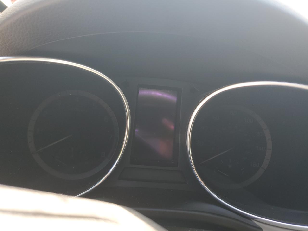 2018 HYUNDAI Santa fe VIN 5NMZUDLB3JH106220 photo 9