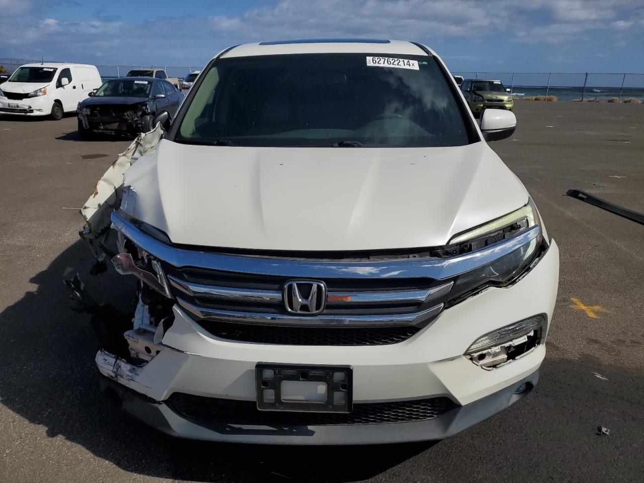 2016 Honda Pilot VIN 5FNYF5H51GB051274 photo 5