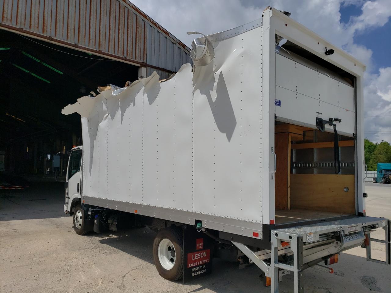 2024 ISUZU Npr VIN JALC4W160R7016788 photo 2