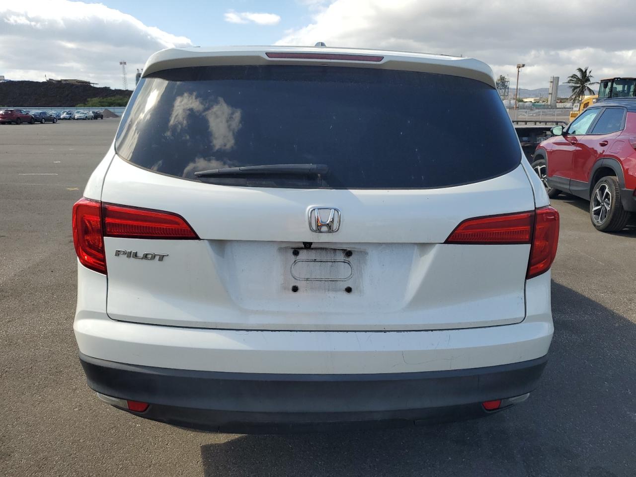 2016 Honda Pilot VIN 5FNYF5H51GB051274 photo 6