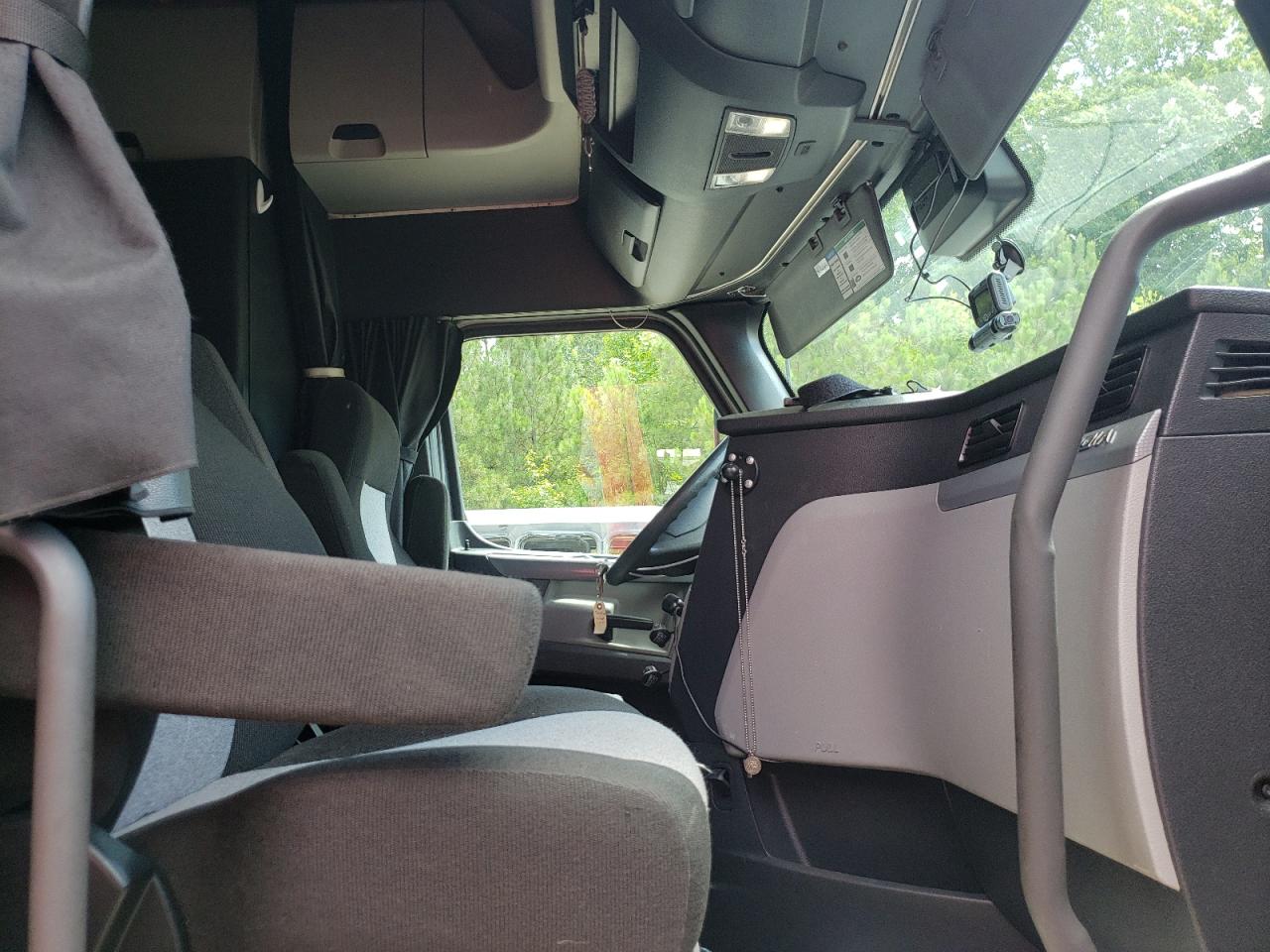 2021 FREIGHTLINER CASCADIA 126 VIN 3AKJHHDR9MSMF3373 photo 5