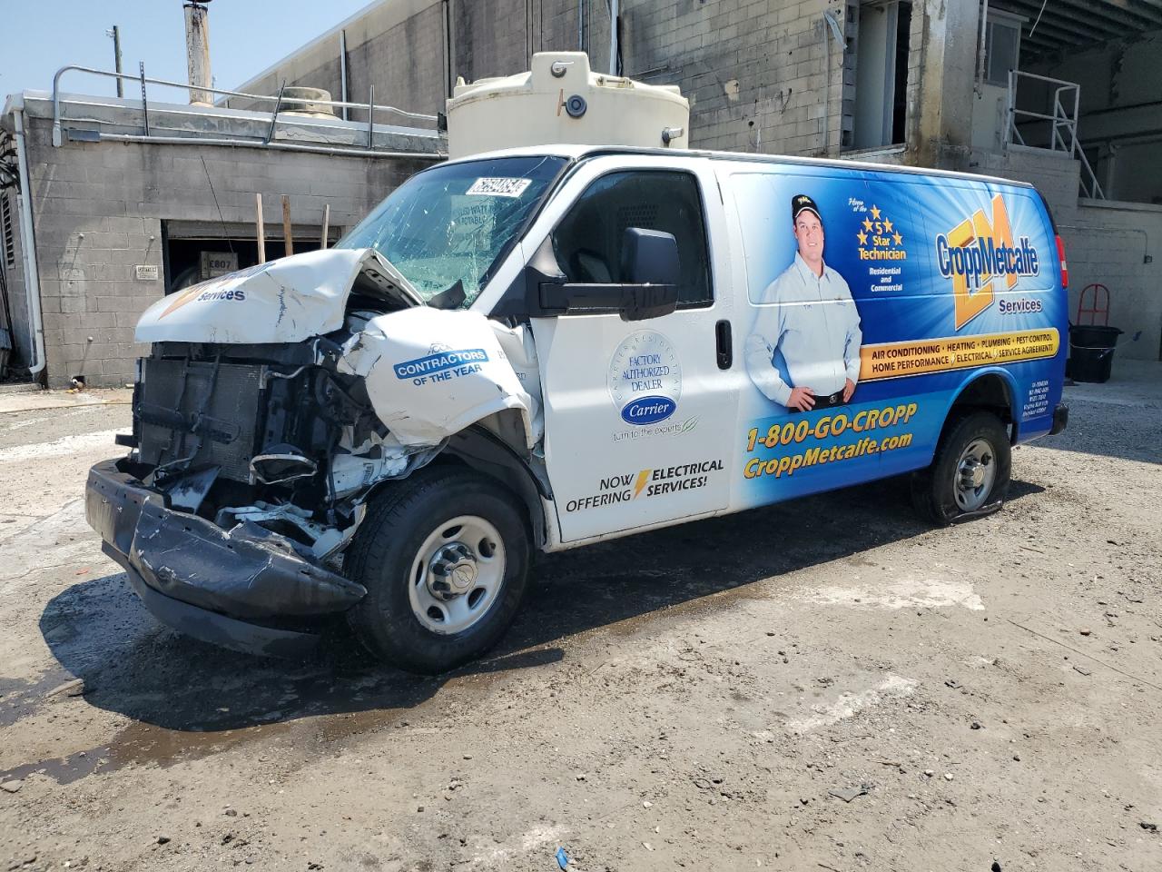 2017 CHEV Express 2500 VIN 1GCWGAFF8H1320471 photo 1