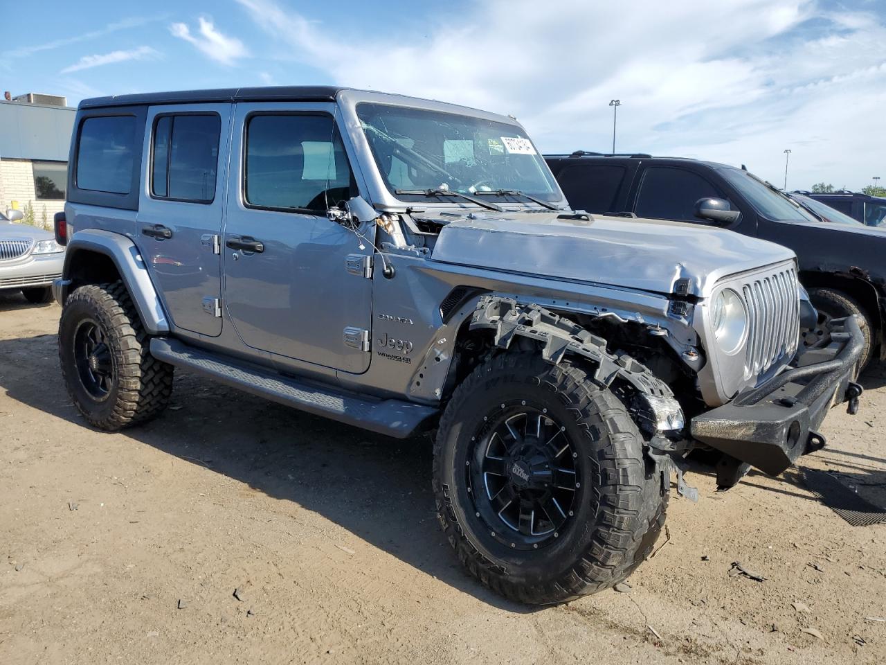 2018 Jeep Wrangler / VIN 1C4HJXEG4JW155745 photo 4