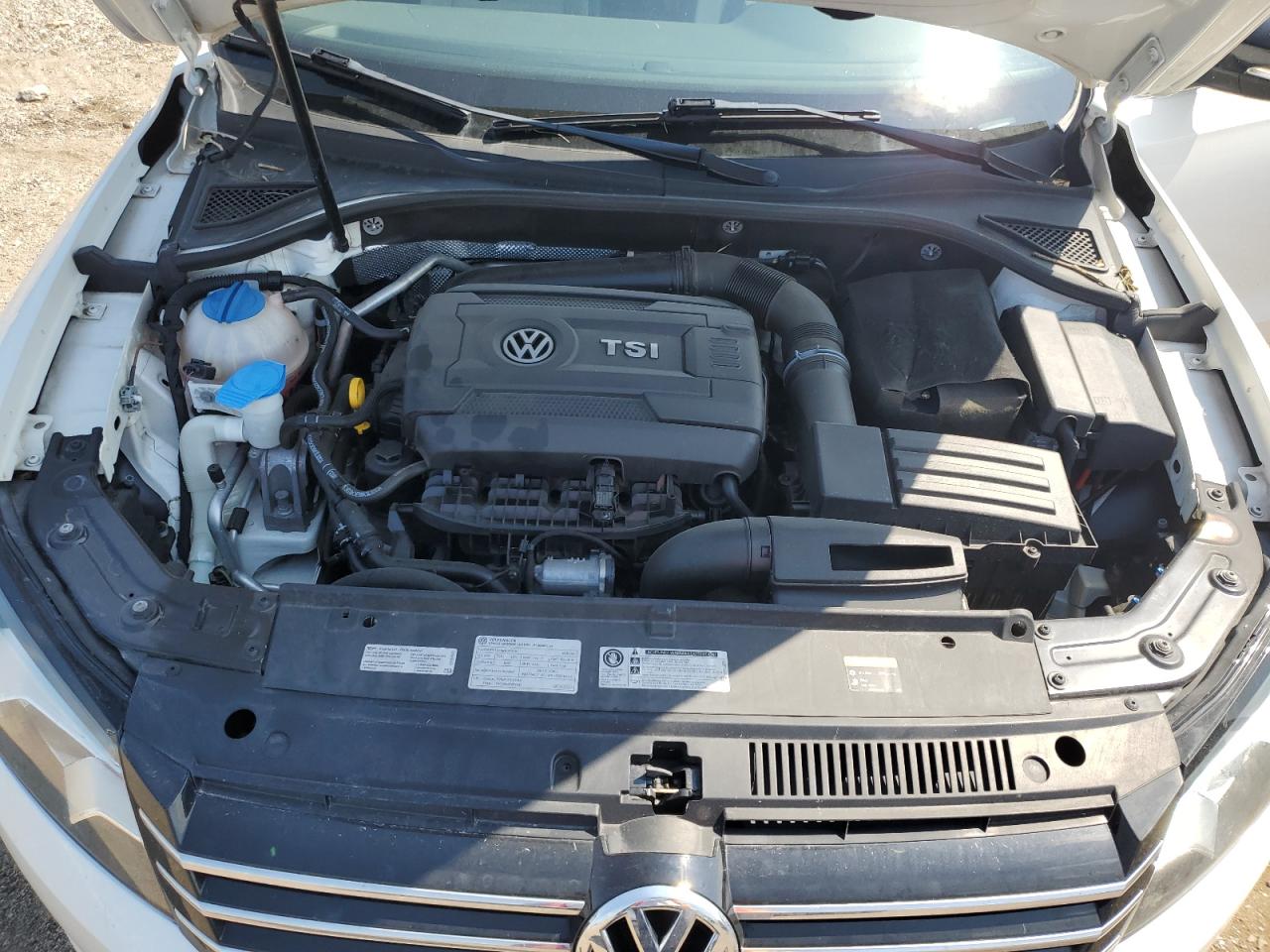 2015 Volkswagen Passat VIN 1VWBS7A35FC086429 photo 11