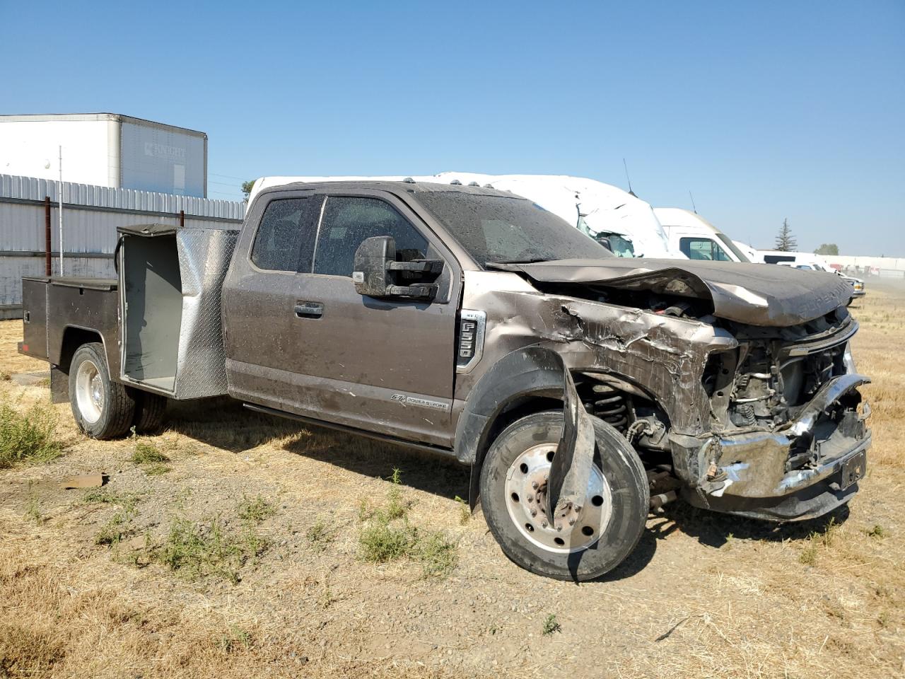 2021 Ford F550 VIN 1FD0X5HT3MED72119 photo 4