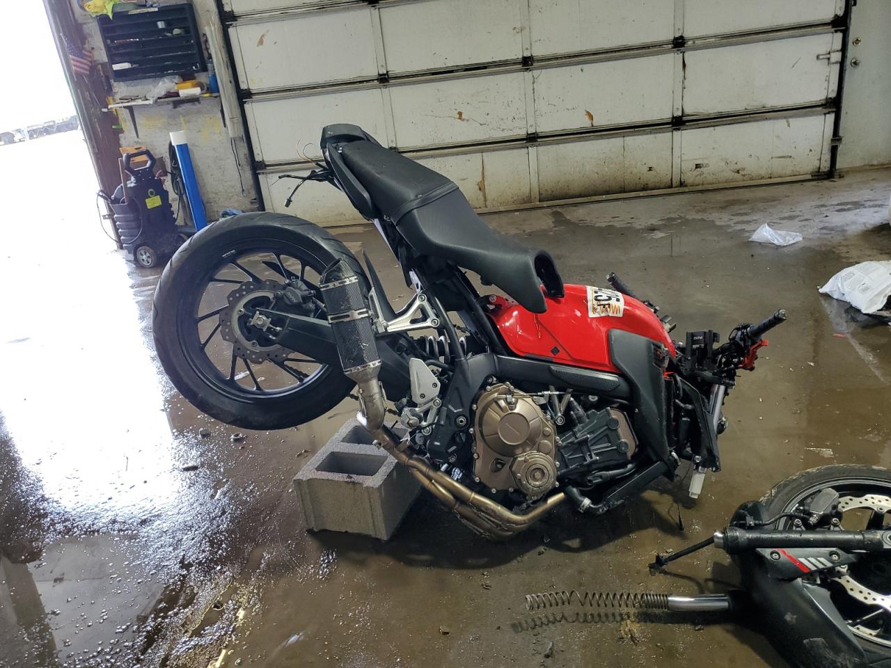 2018 Honda Cb cycle VIN MLHRC7512J5000429 photo 1