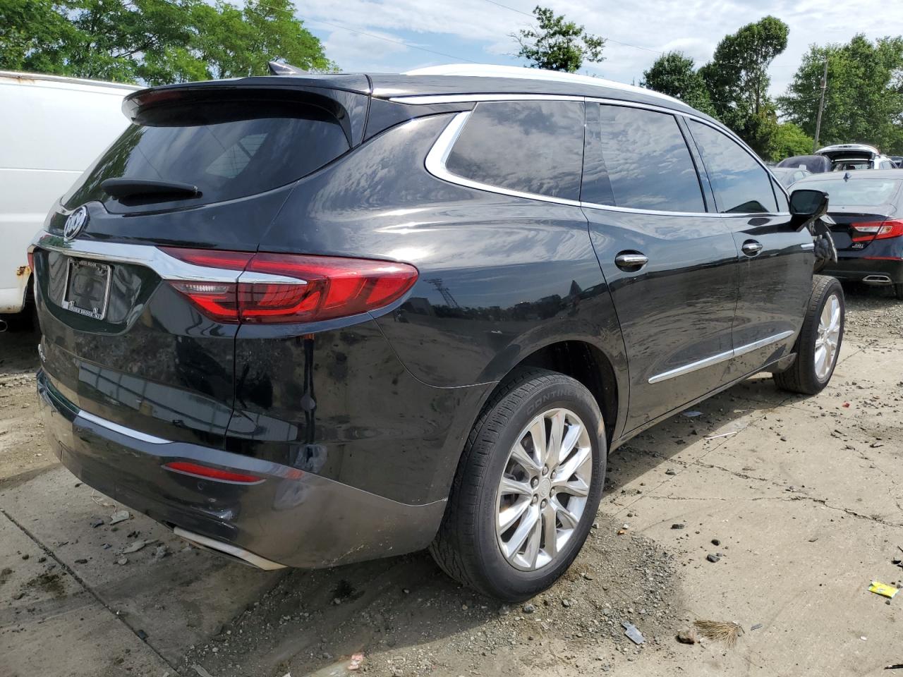 2020 Buick Enclave VIN 5GAERBKW2LJ211970 photo 3