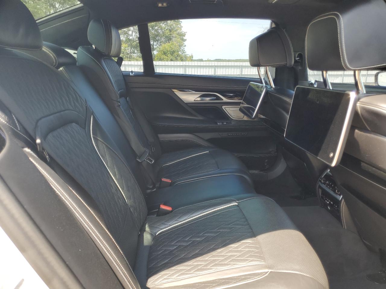 2021 BMW 7 series VIN WBA7U2C17MCE80416 photo 10