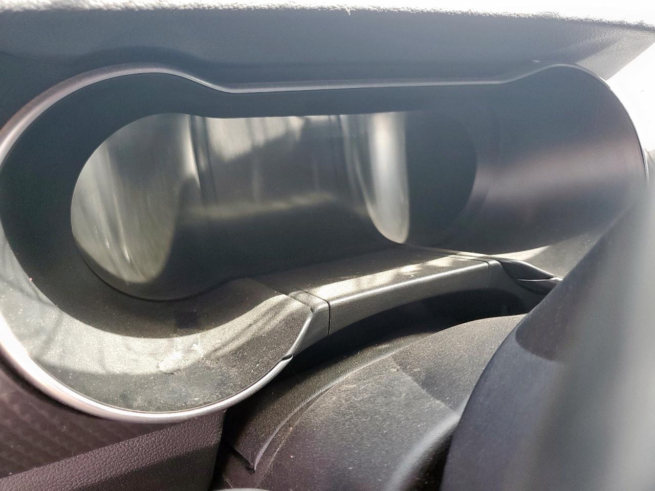 2019 Ford Mustang VIN 1FA6P8CF9K5128270 photo 9