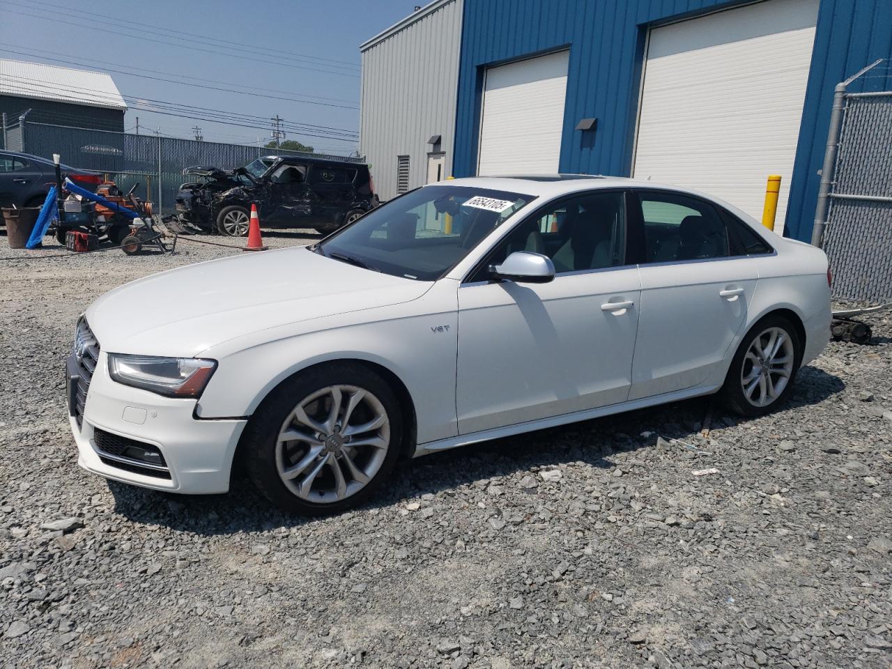 2013 AUDI S4 premium VIN WAUBGCFL6DA102326 photo 1